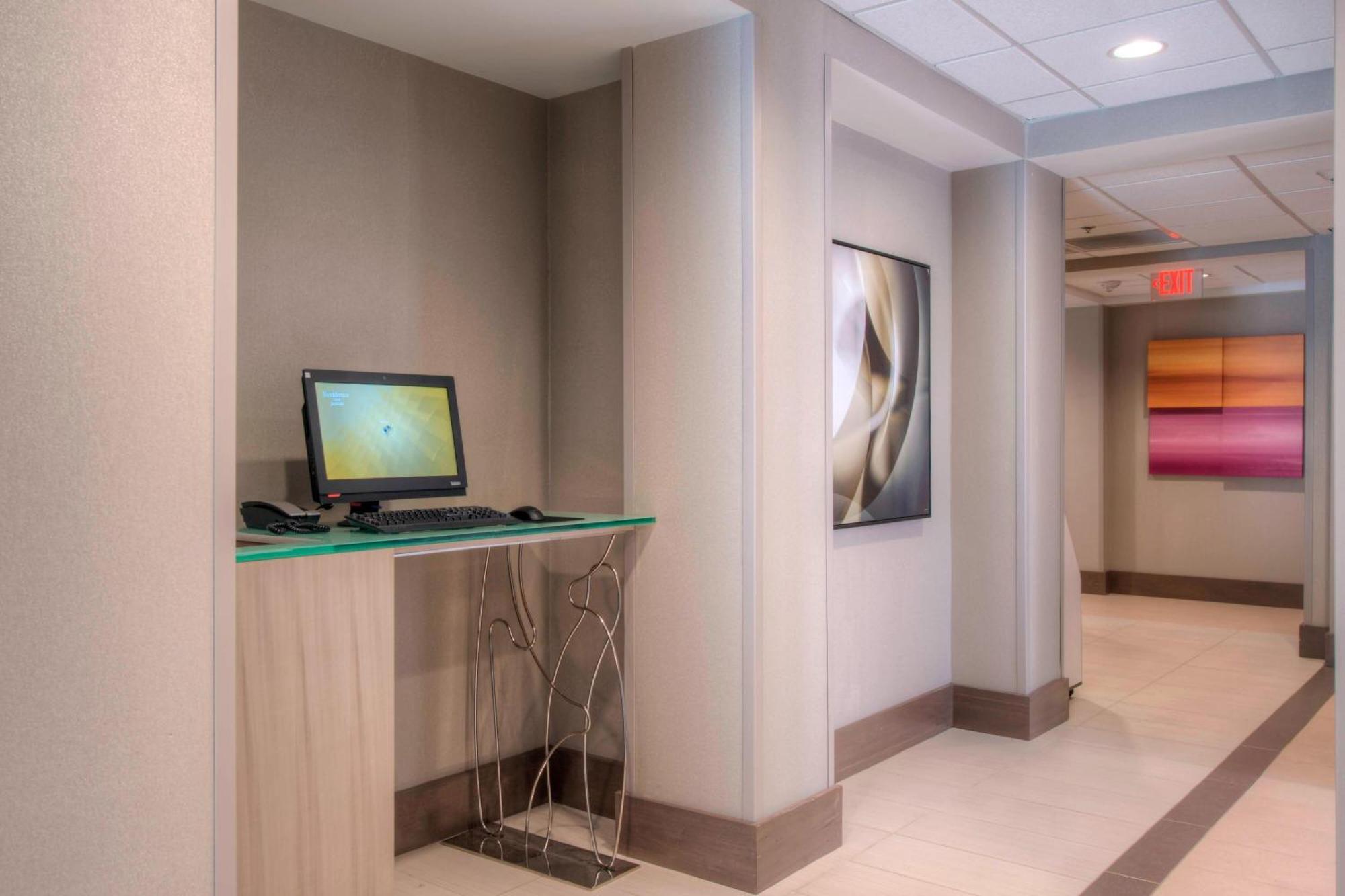 Residence Inn By Marriott Charlotte Airport Bagian luar foto